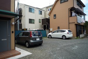 メゾンミツバ駐車場