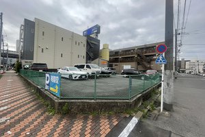 八重洲枝川駐車場