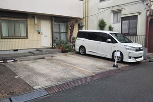 ファミリーハウスハスヌマ駐車場
